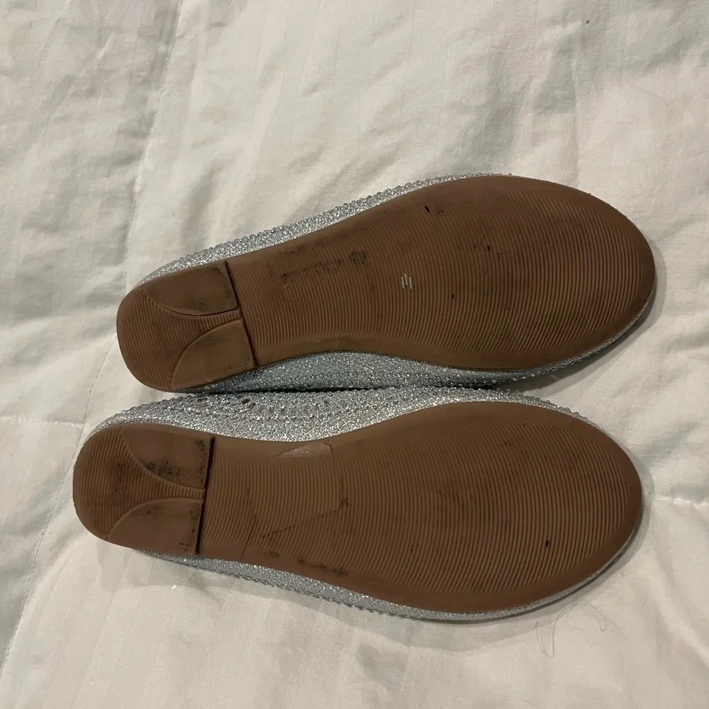 Olive & Edie Shimmer Flat Dress Shoe - Picture 9 of 9